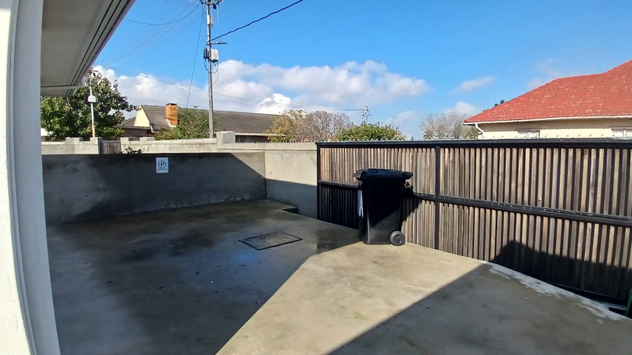 To Let 1 Bedroom Property for Rent in Clamhall Western Cape